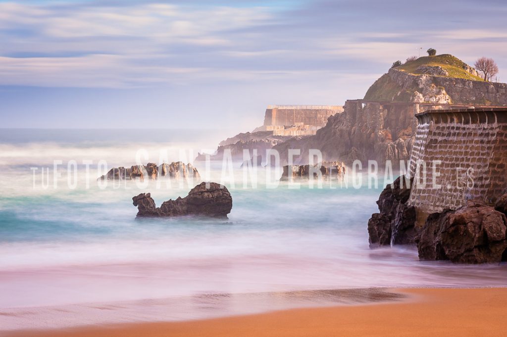 Roca en forma de Camello de la playa que recibe este nombre de Santander